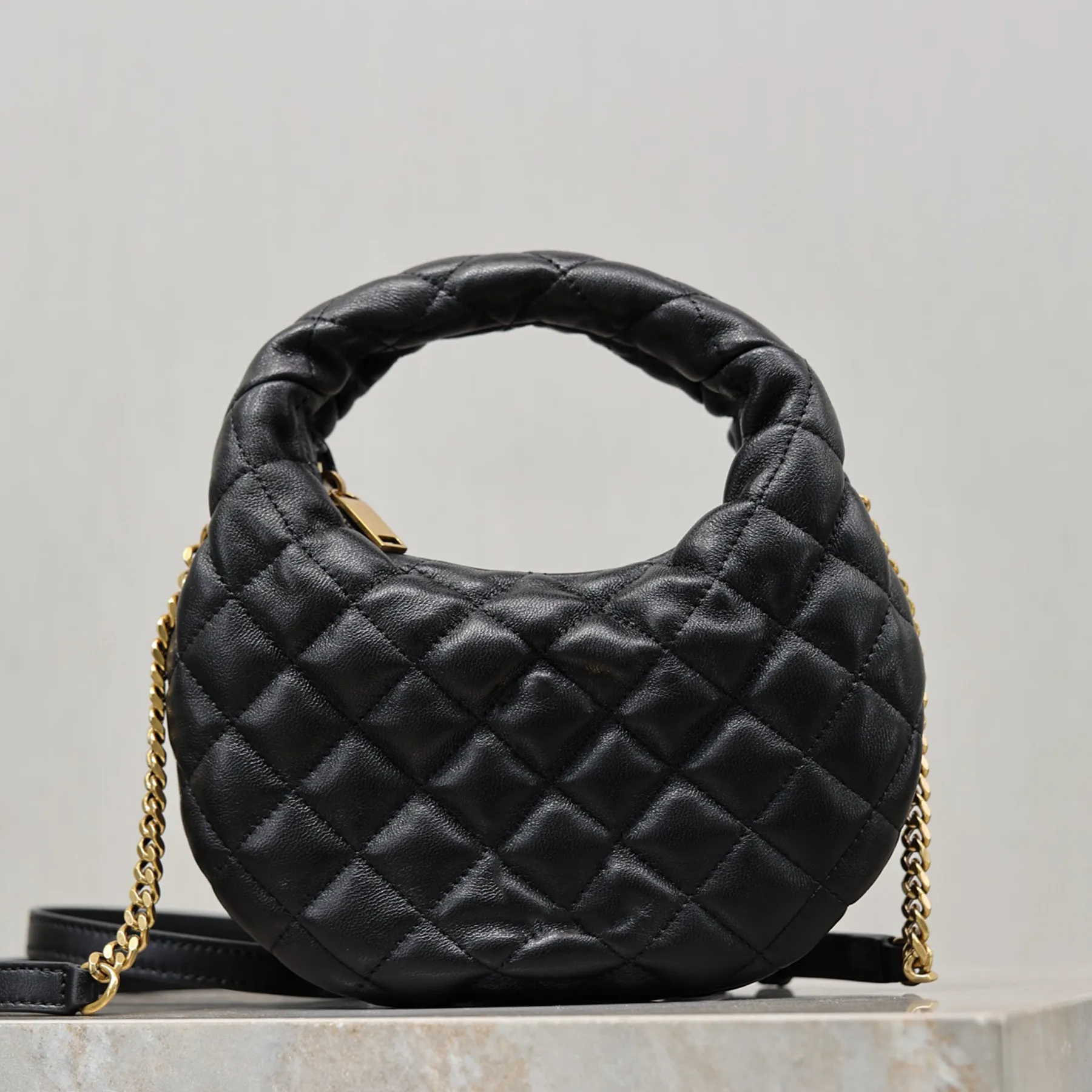 New Icarino Mini In Nappa Shou - Luxury Bags Gold recension och pris