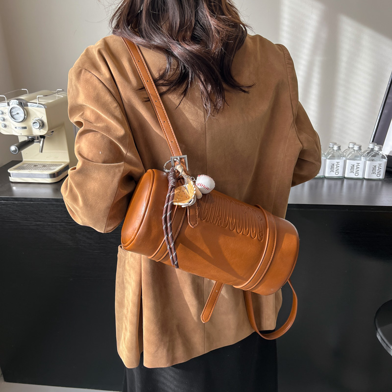 Multifunctional Cylinder Shape - Luxury Bags Consignment recension och pris