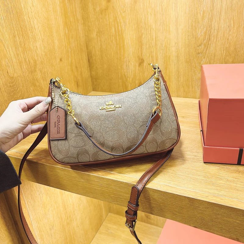 Minimalist Luxury Leather Clut - Luxury Bags Best recension och pris
